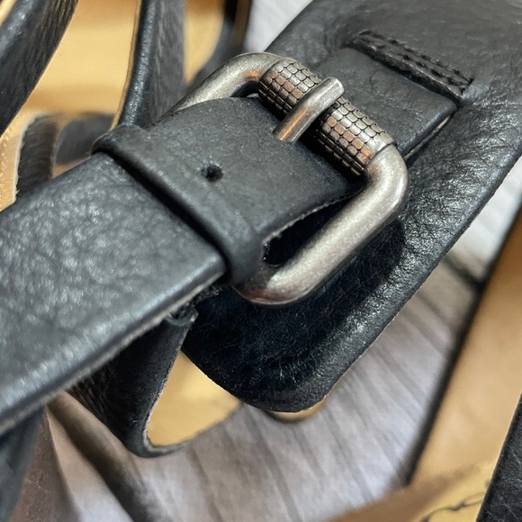 Splendid Leather Heels Size 8 NWOT
Strappy Buckle Sandal - Picture 9 of 9
